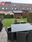 Blick vom Wohnzimmer in Gartenn