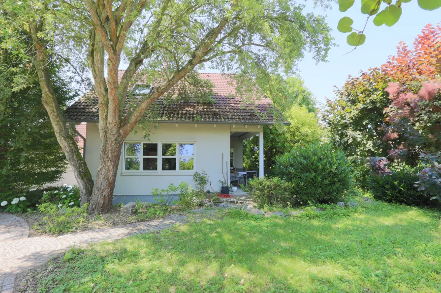  - Haus kaufen in Billigheim - Charmantes Haus mit großem Garten im Cottage-Stil in ruhiger Wohngegend