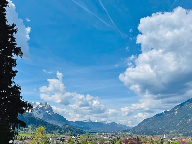 Blick über Garmisch-Partenkirchen