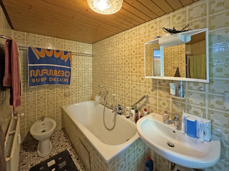 Badezimmer en suite (Anbauhaus)