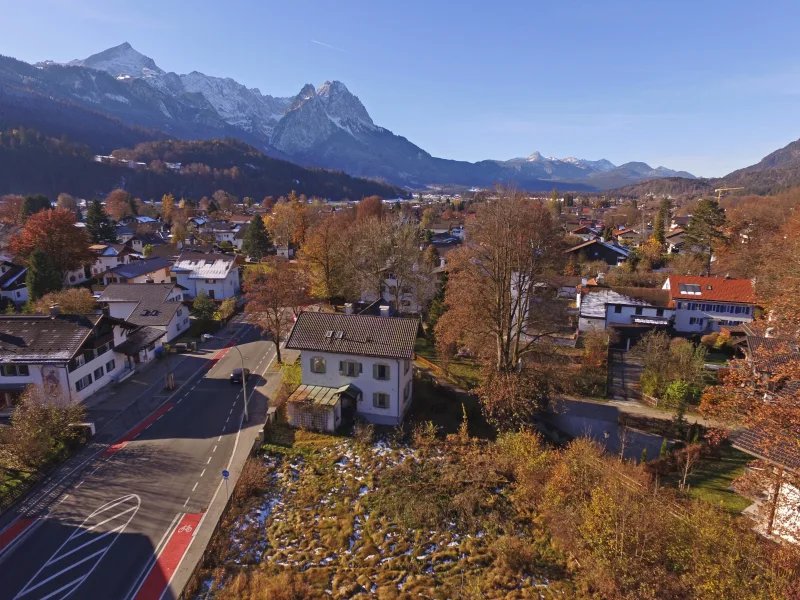 Baugrundstück mit Altbestand