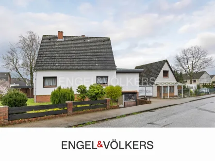  - Haus kaufen in Norderstedt - 1 Grundstück - 2 Häuser - zahlreiche Möglichkeiten