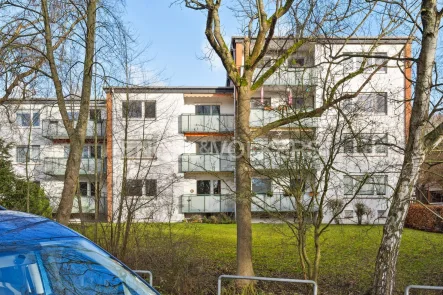 Rückseite des Hauses  - Wohnung kaufen in Hamburg - Eigentum statt Miete - Ideale 3-Zimmer-Wohnung mit Loggia