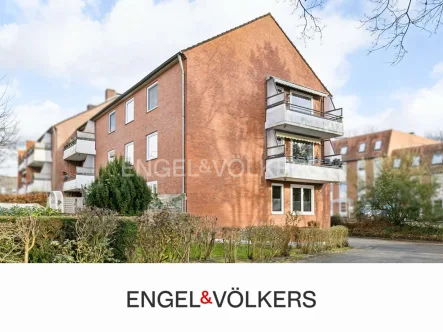 Titelbild mit Logo - Wohnung kaufen in Norderstedt - Etagenwohnung mit Balkon und 2 Bädern an der Hamburger Stadtgrenze