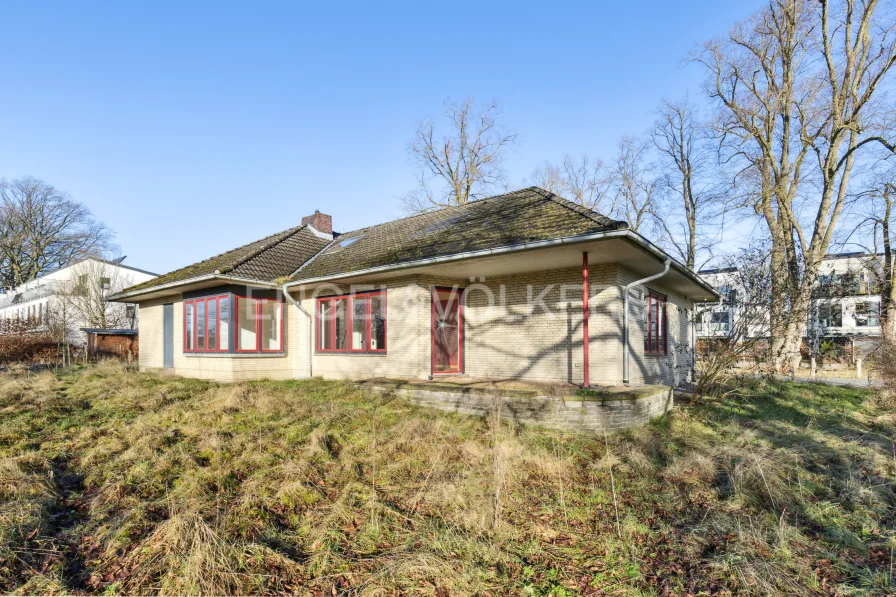 backbone_524377-B_016_HD - Haus kaufen in Ahrensburg - Walmdachbungalow in toller Südlage mit Baugenehmigung für MFH