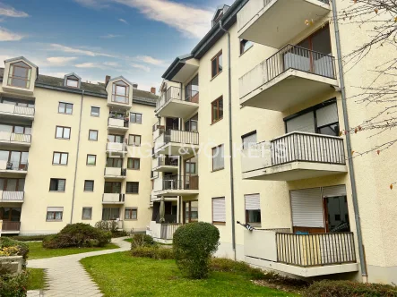  - Wohnung kaufen in Regensburg - 2-Zimmer-Wohnung mit Balkon
