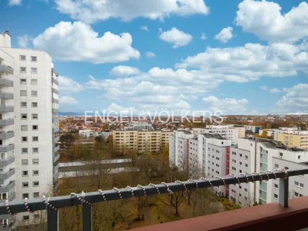 Balkon/Loggia - Wohnung kaufen in Regensburg - Kapitalanleger aufgepasst: 2-Zimmer-Wohnung mit Weitblick