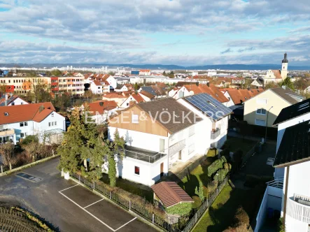 Drohnenansicht - Haus kaufen in Obertraubling - Charmante und großzügige DHH                                                               in Obertraubling