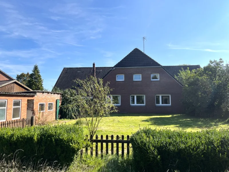 Gartenansicht - Haus kaufen in Oldenburg - Vielseitig nutzbar! -Große Wohn- und Gewerbeeinheit mit schönem Garten