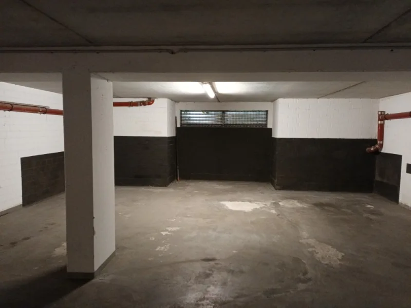 Parkplatz - Garage/Stellplatz kaufen in Oldenburg - Tiefgaragenstellplatz OT Maschweg