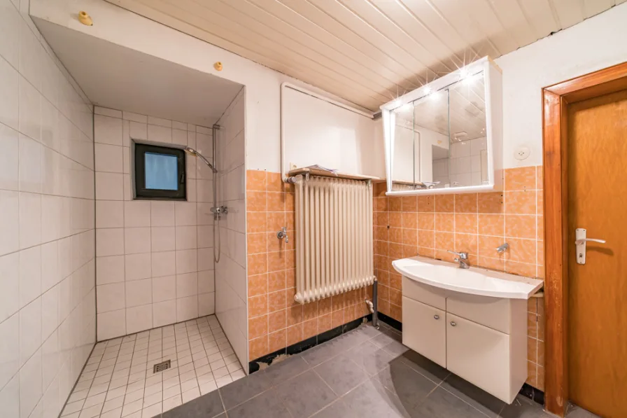 Badezimmer im Anbau