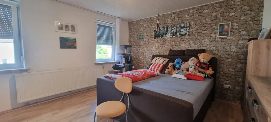 Schlafzimmer 2