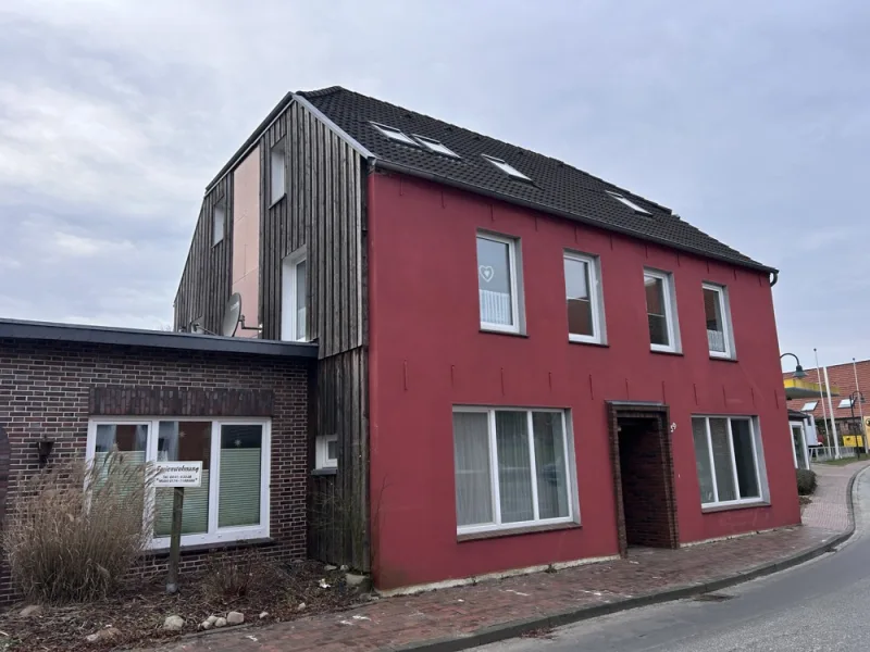 Außen - Haus kaufen in Wilhelmshaven - Vielseitiges Wohnhaus mit großem Potenzial – Wohnen, Vermieten oder Ferienvermietung in top Lage