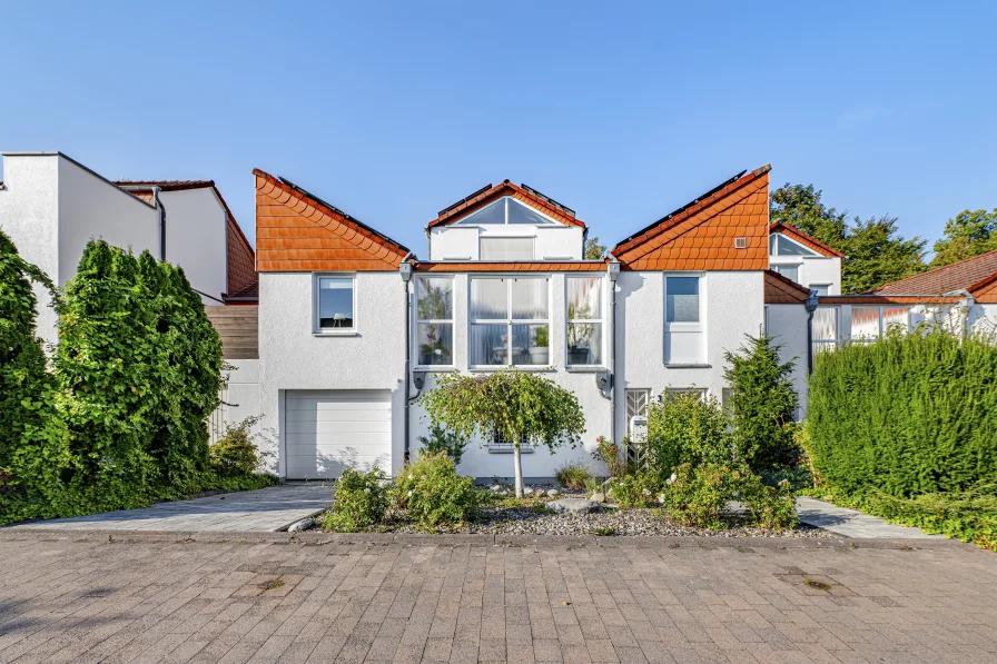 Außergewöhnliches Architektenhaus - Haus kaufen in Erkrath - Atrium-Haus - die schönste Alternative zur Eigentumswohnung