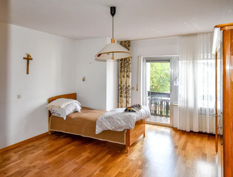 Schlafzimmer EG mit Balkon