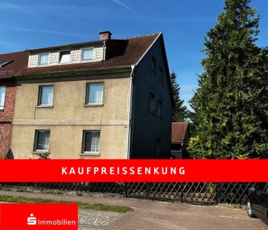 Straßenansicht - Haus kaufen in Ellrich - Ein Haus - viele Gestaltungsmöglichkeiten und über 3.000 m² Grundstück