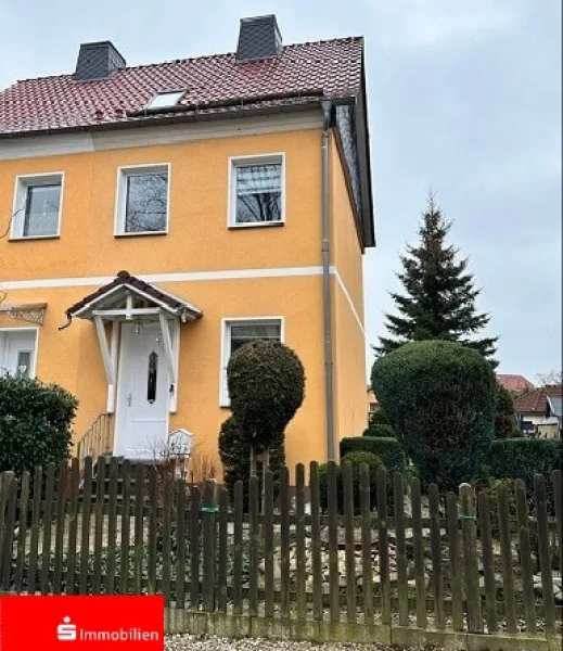 Straßenansicht - Haus kaufen in Nordhausen - Ideal für die kleine Familie!