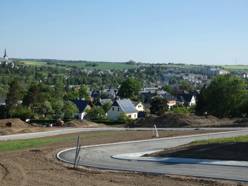 Zufahrtsstraße " An der Hohen Roh" - mittleres Baugebiet