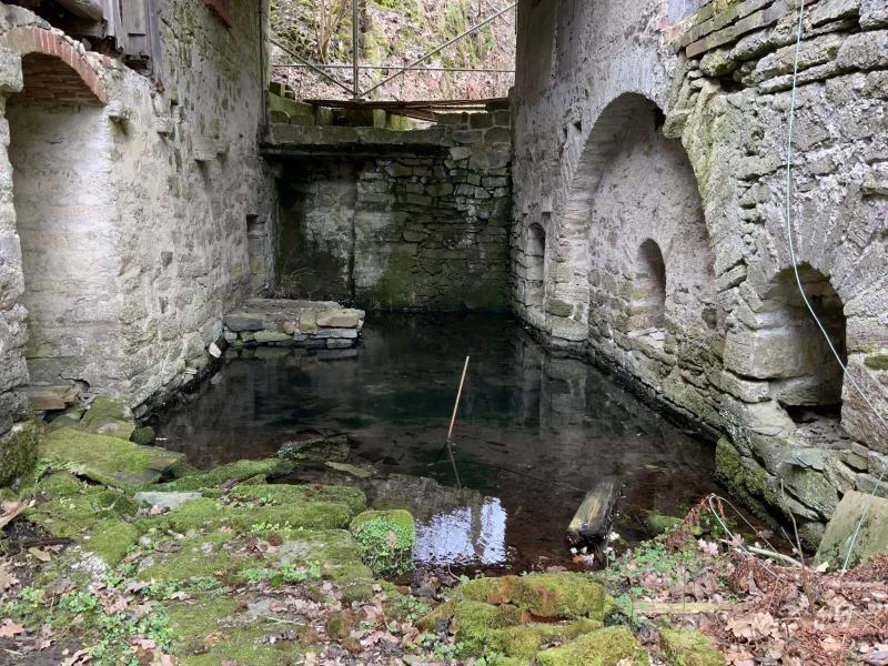 Becken des früheren Mühlrades