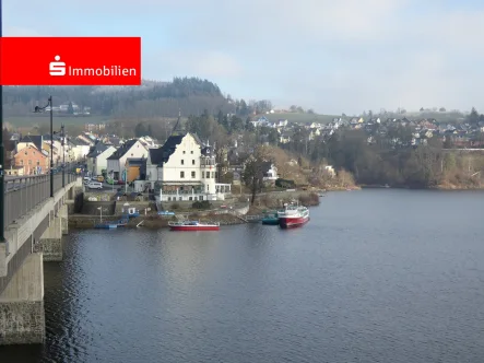 Blick nach Saalburg  - Grundstück kaufen in Saalburg-Ebersdorf - Baugrundstück in zentraler Lage von Saalburg! 