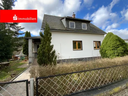 Vorderansicht - Haus kaufen in Probstzella - Saniertes Einfamilienhaus mit Keller und Nebengelass