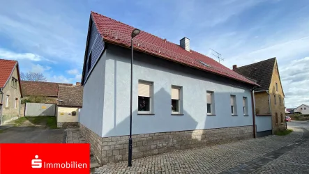 Titelbild - Haus kaufen in Roßleben-Wiehe - Viel Platz im und um das Haus!