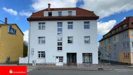 Titelbild - Wohnung mieten in Sondershausen - "Neustart im Zentrum: Erstbezug nach Sanierung - 2-Zimmer-Wohnung mit Balkon"