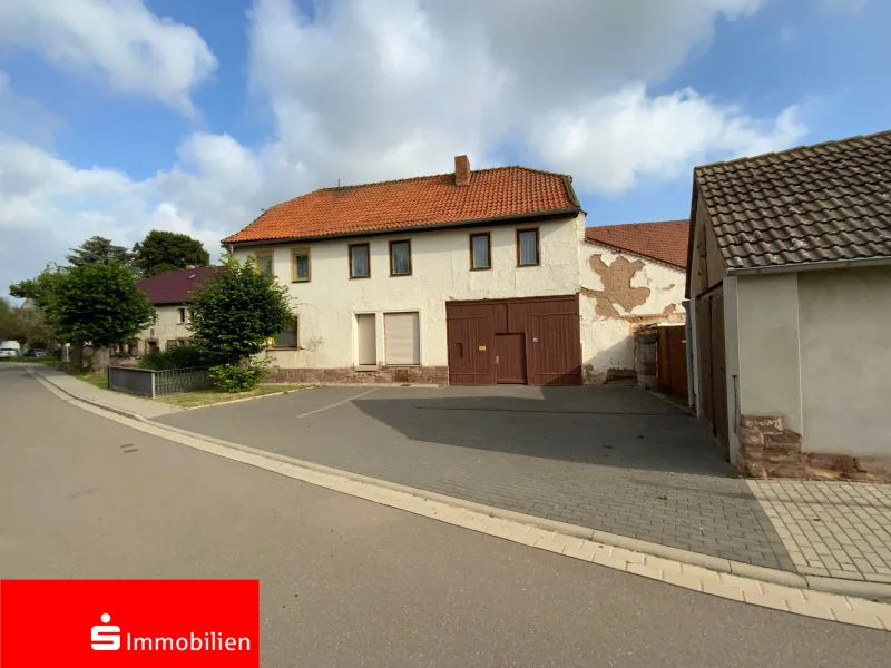 Titelbild - Haus kaufen in Bad Frankenhausen - Eigenheim mit vielen Gestaltungsmöglichkeiten