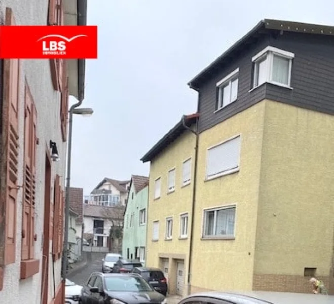 ANSICHT - Haus kaufen in Ober-Ramstadt - Mehrfamilienhaus, bestehend aus 3 Eigentumswohnungenin zentraler aber ruhiger Anliegerstraße
