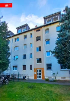 Außenansicht auf die Eingangstür - Wohnung kaufen in Rödermark - Moderne 4-Zimmer Wohnung im 3. OG eines Mehrfamilienhauses