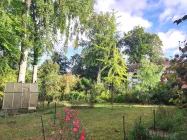 Garten mit Gartenhäuschen