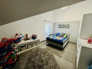 Schlaf-/Kinderzimmer OG