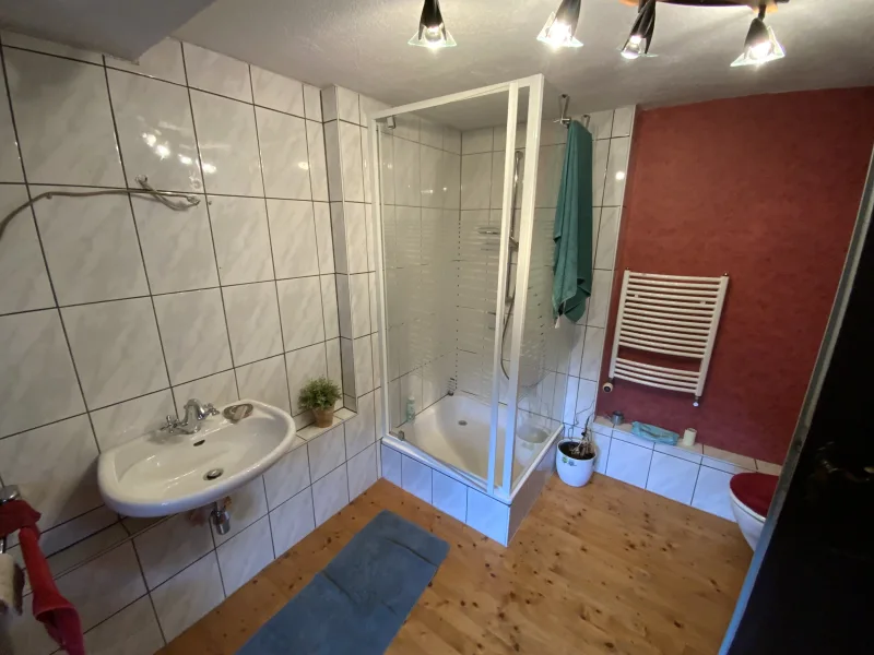 Badezimmer im OG