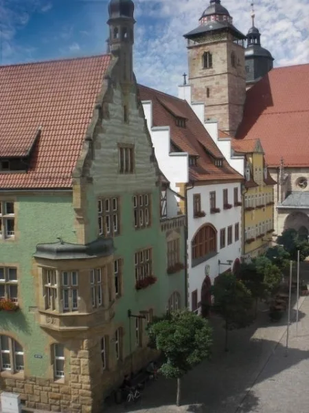 ...Blick auf den Altmarkt & Stadtkirche St. Georg