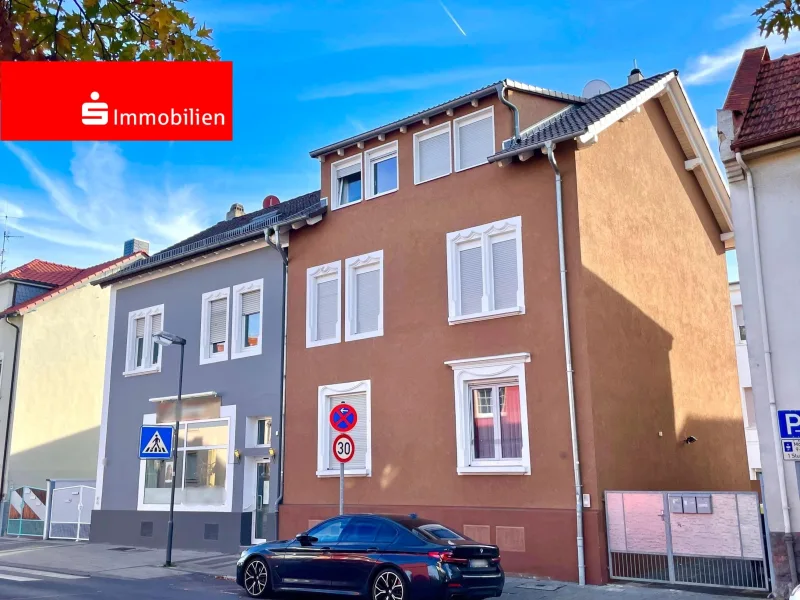 Straßenansicht - Haus kaufen in Offenbach - Kernsanierte Kapitalanlage - 3-Familienhaus in OF-Bieber