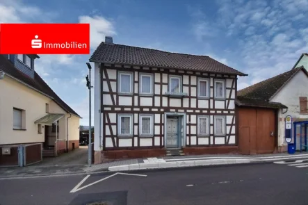 Straßenansicht - Haus kaufen in Schaafheim - Sanierungsbedürftige Hofreite mit XL Grundstück