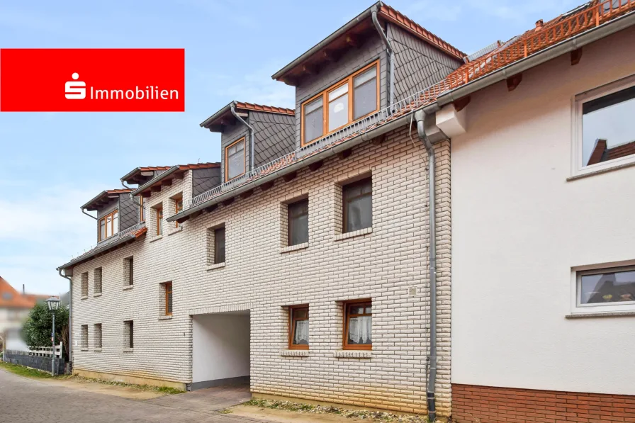 Straßenansicht - Wohnung kaufen in Groß-Umstadt - Dachgeschosswohnung in Kleestadt