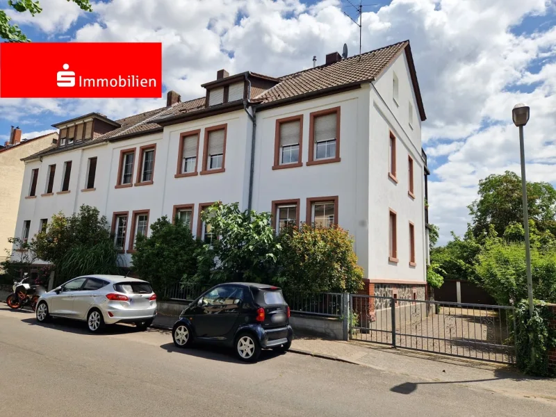 Straßenansicht - Haus kaufen in Hanau - Kapitalanlage in begehrter Lage - Mehrfamilienhaus im Salisweg!