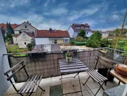 Balkon mit Blick auf den Garten