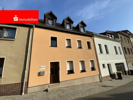  - Haus kaufen in Meerane - Gepflegtes Stadthaus am Markt