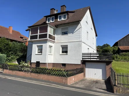  - Haus kaufen in Schenklengsfeld - Wohnhaus mit Garage in Konrode