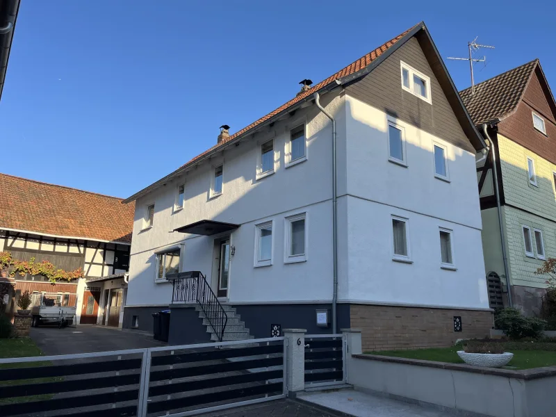  - Haus kaufen in Heringen - Wohnhaus mit Nebengebäude in Heringen 