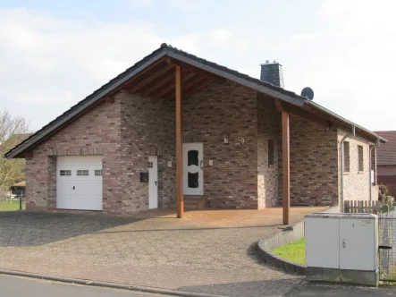  - Haus kaufen in Hohenroda - Wohnhaus mit Garage im sonnigen Ransbach