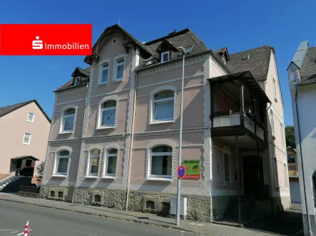 Straßenansicht - Haus kaufen in Dillenburg - Kapitalanlage mitten in Dillenburg!