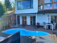 Sonnenterrasse mit Pool