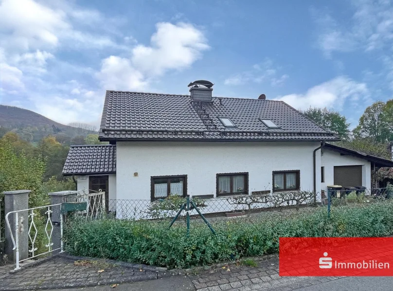 Das charmante Einfamilienhaus in Tann - Haus kaufen in Tann - Einladendes Einfamilienhaus in Tann: Ihr Traumdomizil mit traumhaftem Garten und herrlichem Ausblick