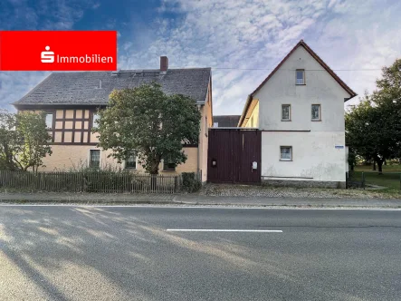 Außenansicht - Haus kaufen in Ronneburg - Dreiseitenhof mit großem Grundstück