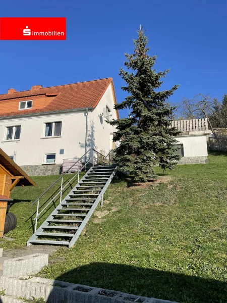 Außenansicht - Haus kaufen in Berga - Frühstücken mit Blick über Berga