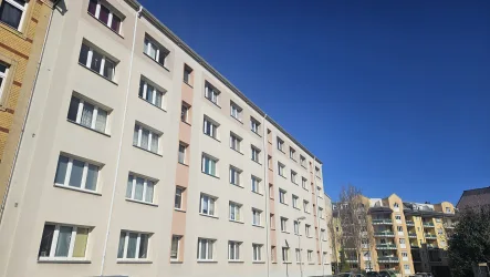 Seitenansicht - Wohnung kaufen in Gera - Das könnte Ihr Ausblick sein!!!