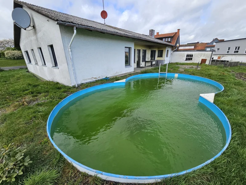 Pool & Terrasse